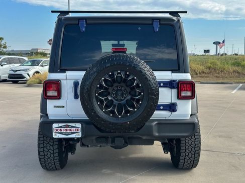 Used 2021 Jeep Wrangler Unlimited Sport AWD/4WD image 6