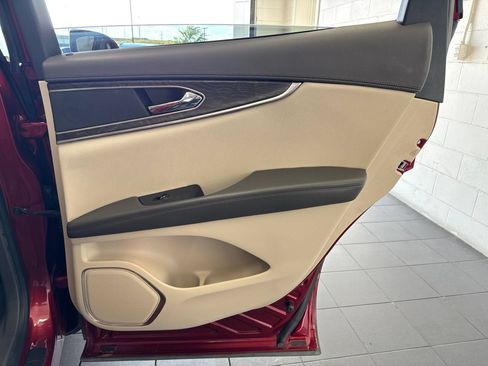 Used 2019 Lincoln Nautilus Select AWD/4WD image 50