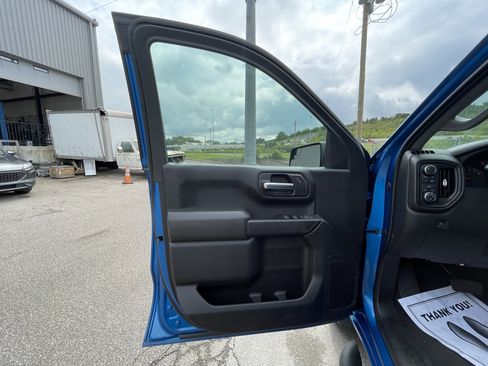 Used 2023 Chevrolet Silverado 1500 Custom w/ LPO, Dark Essentials Package AWD/4WD image 14