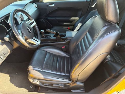 Used 2006 Ford Mustang GT RWD image 10