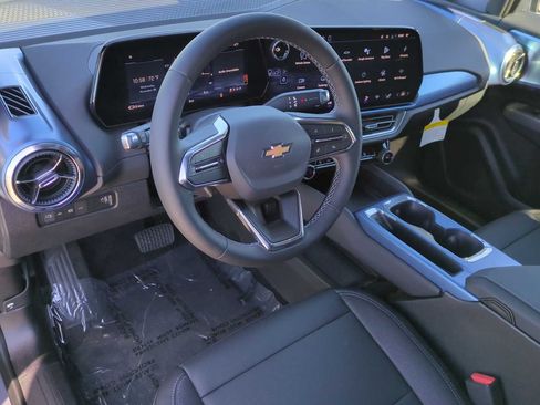New 2026 Chevrolet Equinox EV LT AWD/4WD image 12