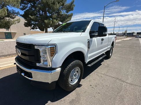 Used 2019 Ford F250 XL w/ XL Value Package image 9