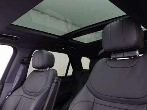 Used 2025 Land Rover Range Rover Sport Dynamic SE image 14
