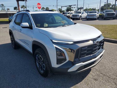 New 2026 Chevrolet Equinox ACTIV FWD image 8