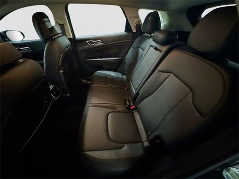 Used 2023 Kia Sportage EX image 26