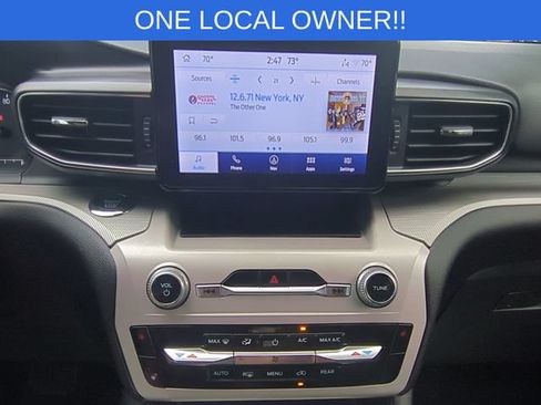 Used 2023 Ford Explorer XLT w/ Equipment Group 202A AWD/4WD image 24