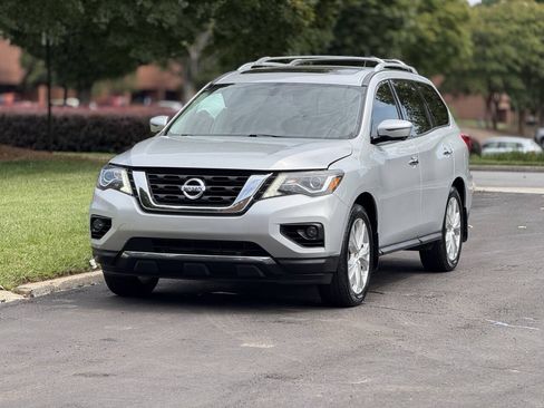 Used 2018 Nissan Pathfinder SL w/ SL Premium Package AWD/4WD image 2