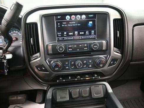 Used 2018 Chevrolet Silverado 1500 LTZ Z71 w/ LTZ Plus Package AWD/4WD image 10