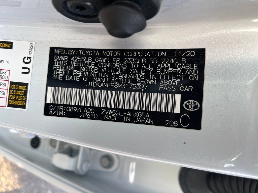 Used 2021 Toyota Prius Prime XLE w/ Carpet Mat Package (TMS) FWD image 30