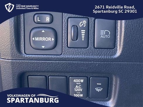 Used 2024 Toyota 4Runner TRD Off-Road Premium image 30