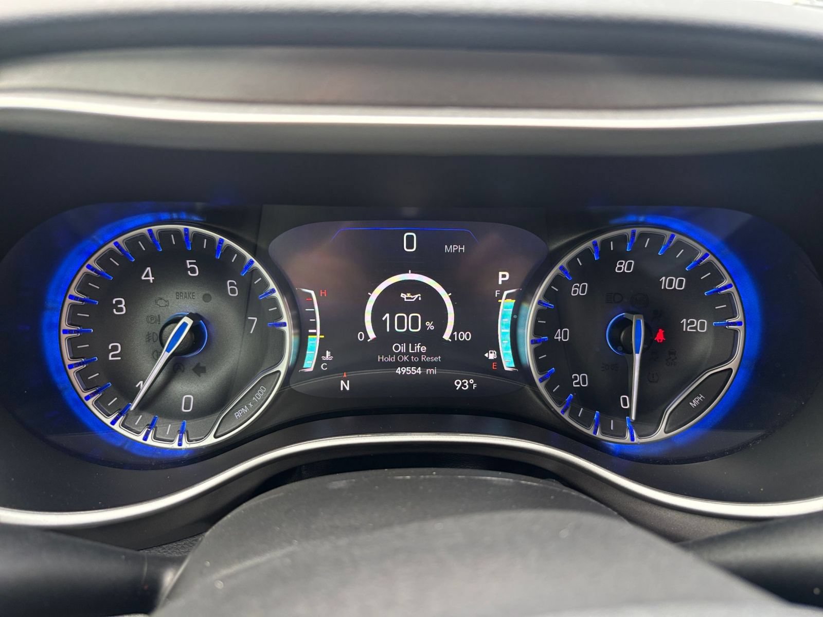 Used 2025 Chrysler Pacifica Select FWD image 42