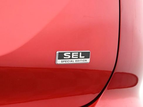 Used 2022 Mitsubishi Outlander SEL image 40