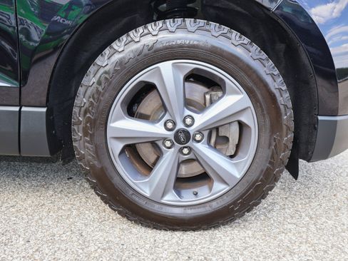 Used 2022 Ford Edge SEL w/ Sport Appearance Package image 29