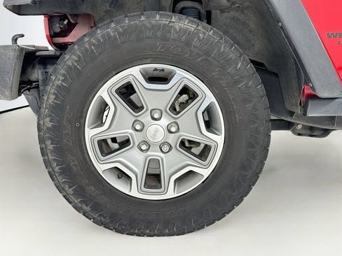 Used 2016 Jeep Wrangler Unlimited Rubicon AWD/4WD image 11