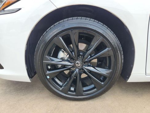 Used 2024 Lexus ES 350 F Sport w/ Accessory Package (Z2) FWD image 33