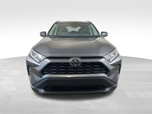 Used 2021 Toyota RAV4 XLE image 9