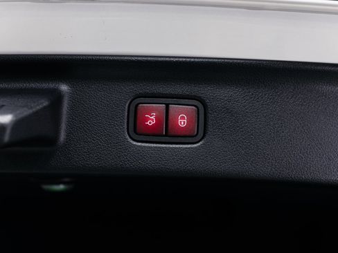 Used 2024 Mercedes-Benz S 580 4MATIC Sedan image 32