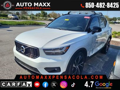 Used 2019 Volvo XC40 T4 R-Design