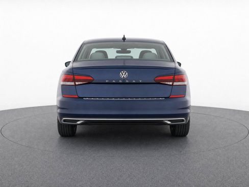 Used 2021 Volkswagen Passat 2.0T SE FWD image 6