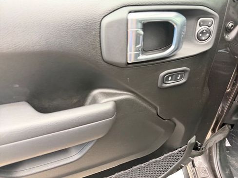 New 2026 Jeep Gladiator Sport AWD/4WD image 16