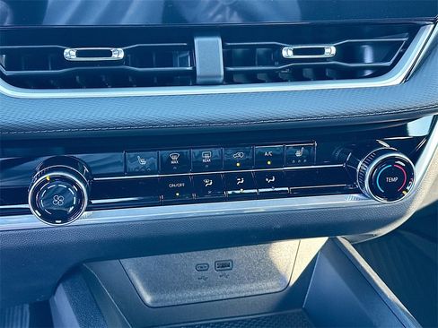 New 2026 Chevrolet Equinox LT w/ Safety and Technology Package image 11