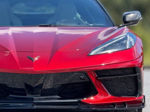 Used 2022 Chevrolet Corvette Stingray w/ Body-Color Dual Roof Package image 14