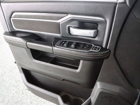 Used 2024 RAM 2500 Big Horn image 23