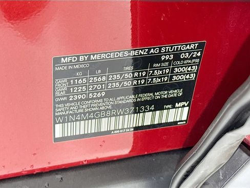 Used 2024 Mercedes-Benz GLB 250 image 36