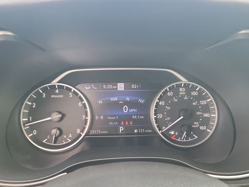 Used 2023 Nissan Maxima SR w/ Sport Mat Group FWD image 28
