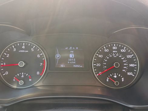 Used 2018 Kia Optima S image 17