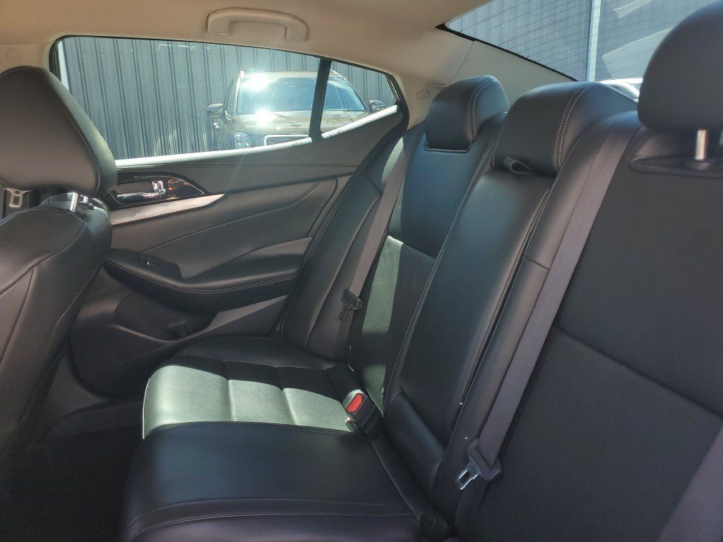 Used 2020 Nissan Maxima 3.5 SV w/ Floor Mat Group FWD image 14
