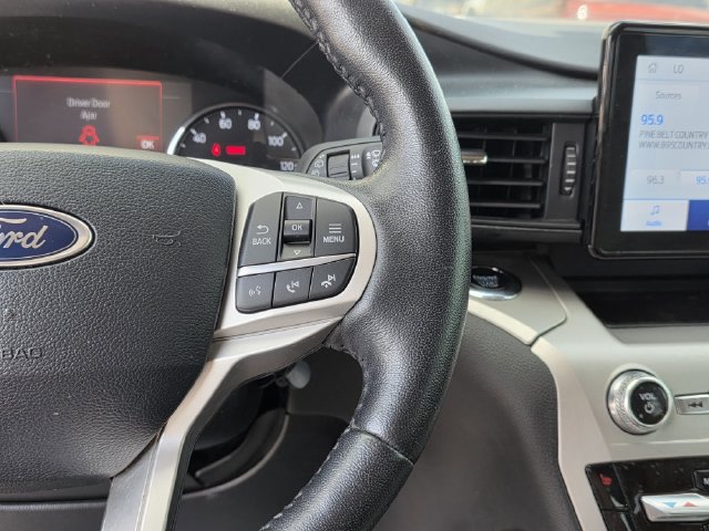 Certified 2022 Ford Explorer XLT RWD image 25