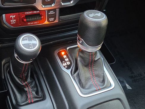 Used 2021 Jeep Wrangler Rubicon AWD/4WD image 20