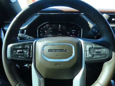 Used 2025 GMC Sierra 3500 Denali w/ Denali Reserve Package image 27