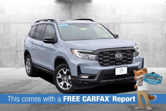 Used 2023 Honda Passport TrailSport image 2