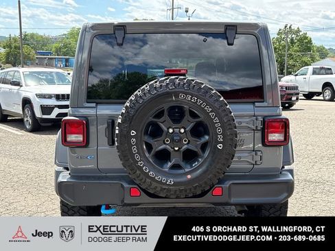 Used 2023 Jeep Wrangler Unlimited w/ Sun & Screen Package AWD/4WD image 3