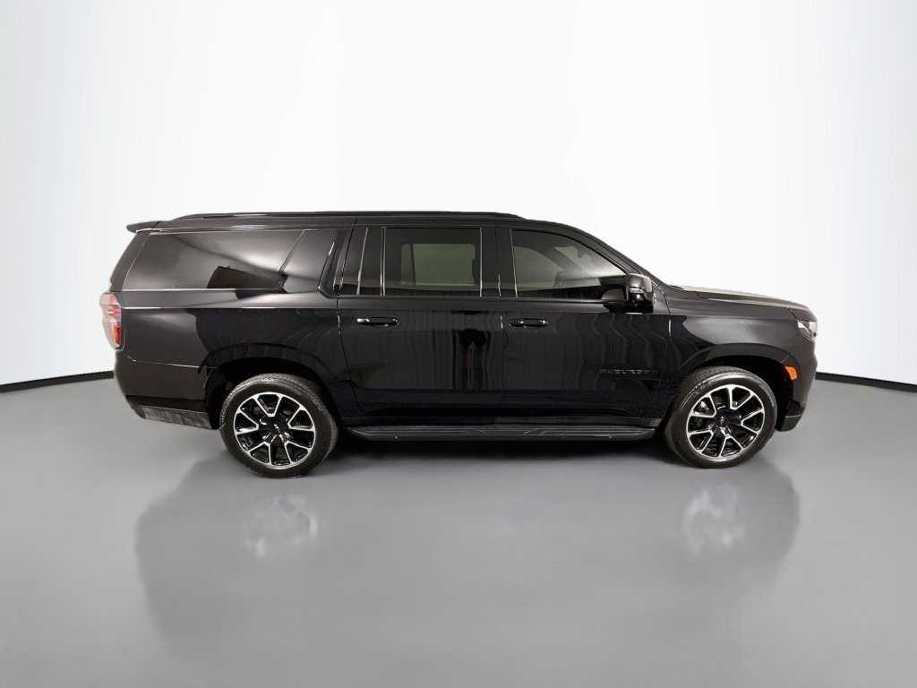 Used 2023 Chevrolet Suburban RST w/ Sport Performance Package AWD/4WD image 8