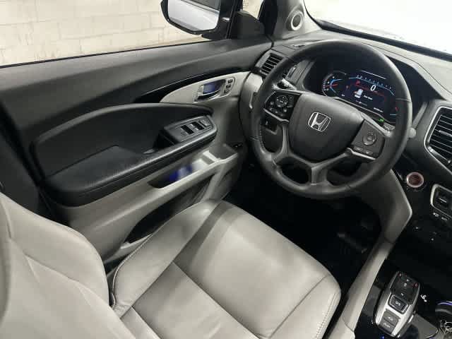 Used 2019 Honda Pilot Touring image 12