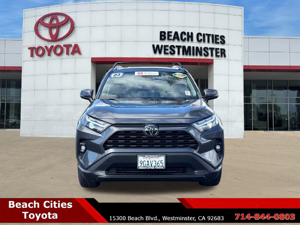 Used 2023 Toyota RAV4 XLE Premium FWD image 4