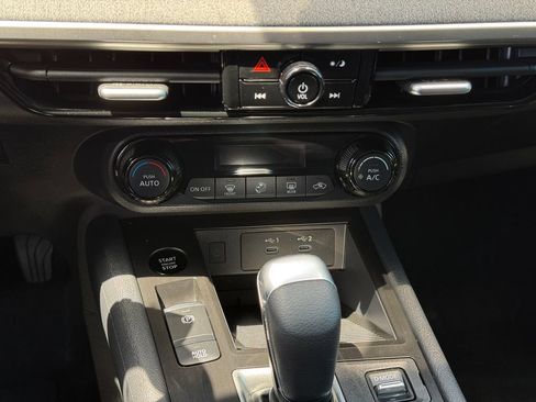 Used 2026 Nissan Kicks SV FWD image 21