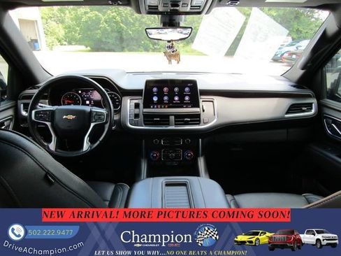 Used 2021 Chevrolet Suburban Premier w/ Premium Package AWD/4WD image 13