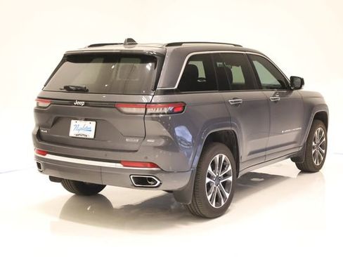 Used 2023 Jeep Grand Cherokee Overland AWD/4WD image 6