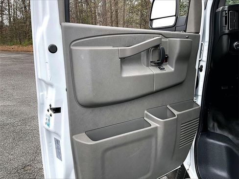 Certified 2023 Chevrolet Express 2500 w/ Driver Convenience Package image 13