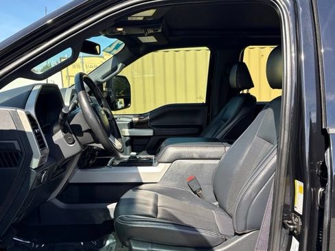 Used 2022 Ford F350 Lariat w/ Black Appearance Package AWD/4WD image 17