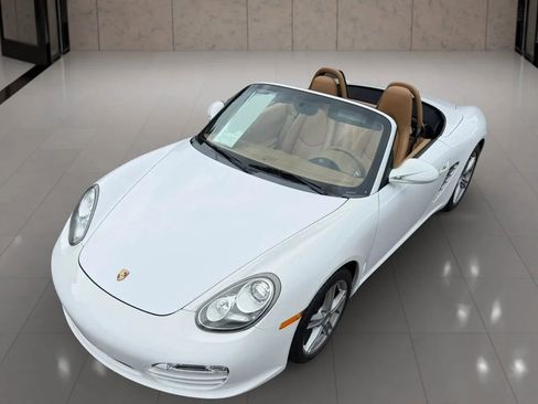Used 2010 Porsche Boxster RWD image 22