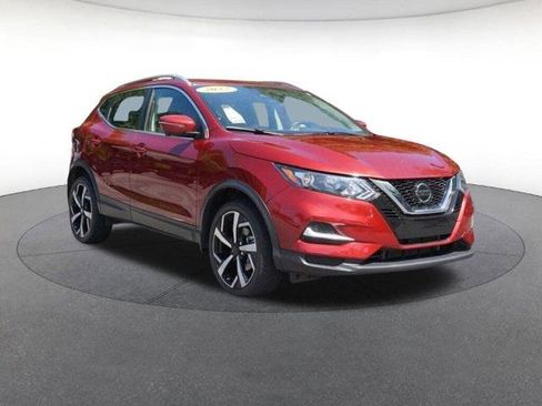 Certified 2022 Nissan Rogue Sport SL image 9