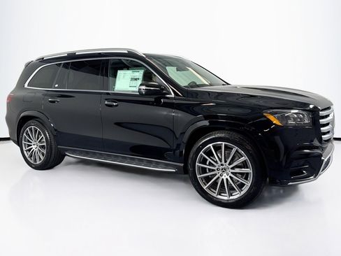 New 2026 Mercedes-Benz GLS 580 4MATIC image 3
