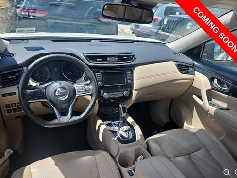 Used 2020 Nissan Rogue SL w/ Premium Package FWD image 5