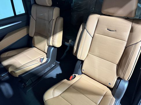 New 2026 Cadillac Escalade ESV Luxury image 44