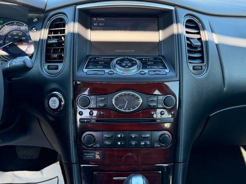 Used 2016 INFINITI QX50 Journey w/ Premium Package image 8